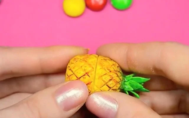 快速制作菠萝装饰：3种简单黏土方法教程